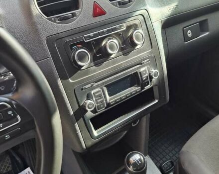 Белый Фольксваген Кадди, объемом двигателя 1.6 л и пробегом 228 тыс. км за 11950 $, фото 10 на Automoto.ua