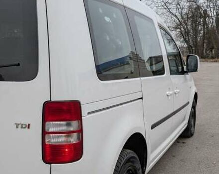 Белый Фольксваген Кадди, объемом двигателя 1.6 л и пробегом 350 тыс. км за 11200 $, фото 17 на Automoto.ua