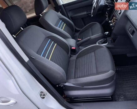 Белый Фольксваген Кадди, объемом двигателя 1.6 л и пробегом 227 тыс. км за 11500 $, фото 31 на Automoto.ua