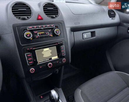 Белый Фольксваген Кадди, объемом двигателя 1.6 л и пробегом 227 тыс. км за 11500 $, фото 28 на Automoto.ua