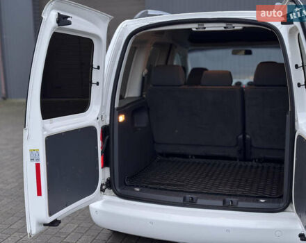 Белый Фольксваген Кадди, объемом двигателя 1.6 л и пробегом 227 тыс. км за 11500 $, фото 34 на Automoto.ua