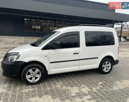 Белый Фольксваген Кадди, объемом двигателя 1.6 л и пробегом 328 тыс. км за 9950 $, фото 10 на Automoto.ua