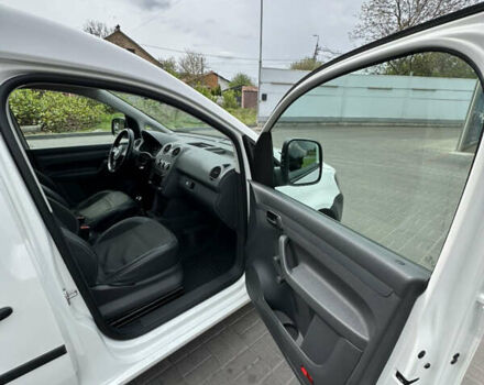 Фольксваген Кадді 2014 у Києві на Automoto.ua Білий Фольксваген Кадді, об'ємом двигуна 1.2 л та пробігом 141 тис. км за 9000 $, фото 19 на Automoto.ua