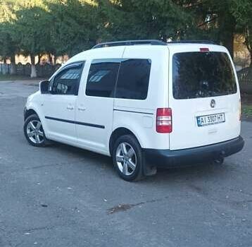 Белый Фольксваген Кадди, объемом двигателя 1.6 л и пробегом 266 тыс. км за 11500 $, фото 2 на Automoto.ua