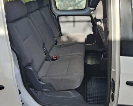 Белый Фольксваген Кадди, объемом двигателя 1.6 л и пробегом 228 тыс. км за 11950 $, фото 12 на Automoto.ua