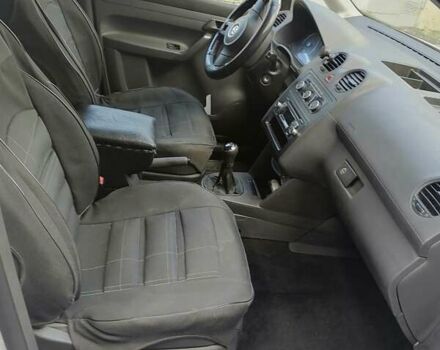 Фольксваген Кадді 2014 у Києві на Automoto.ua Білий Фольксваген Кадді, об'ємом двигуна 1.6 л та пробігом 300 тис. км за 11000 $, фото 7 на Automoto.ua