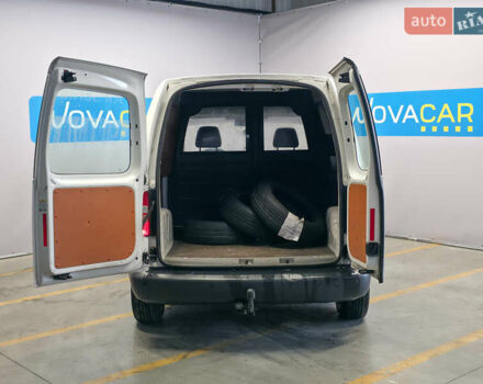 Белый Фольксваген Кадди, объемом двигателя 1.6 л и пробегом 298 тыс. км за 6600 $, фото 20 на Automoto.ua