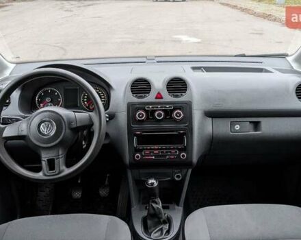 Белый Фольксваген Кадди, объемом двигателя 1.6 л и пробегом 350 тыс. км за 11200 $, фото 29 на Automoto.ua