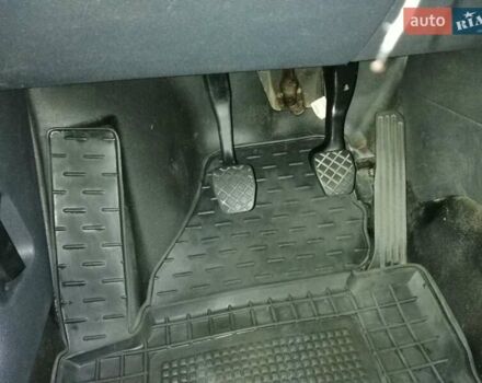 Білий Фольксваген Кадді, об'ємом двигуна 1.6 л та пробігом 323 тис. км за 8300 $, фото 19 на Automoto.ua