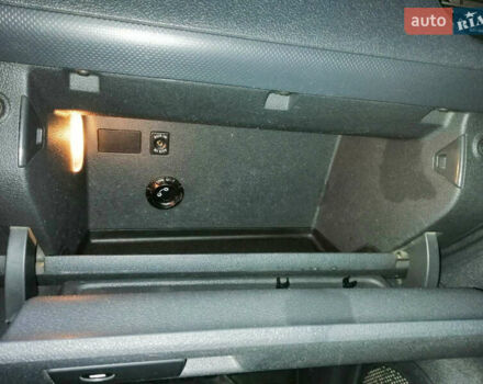 Білий Фольксваген Кадді, об'ємом двигуна 1.6 л та пробігом 323 тис. км за 8300 $, фото 18 на Automoto.ua