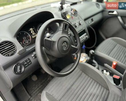 Фольксваген Кадди 2014 в Боярка на Automoto.ua Белый Фольксваген Кадди, объемом двигателя 1.6 л и пробегом 342 тыс. км за 11800 $, фото 10 на Automoto.ua