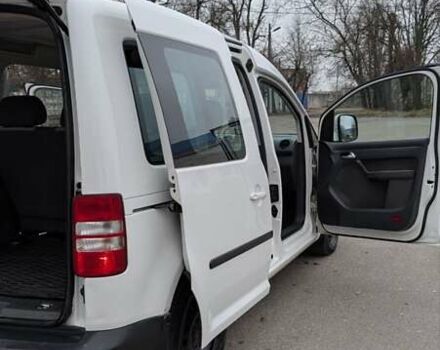 Белый Фольксваген Кадди, объемом двигателя 1.6 л и пробегом 350 тыс. км за 11200 $, фото 9 на Automoto.ua