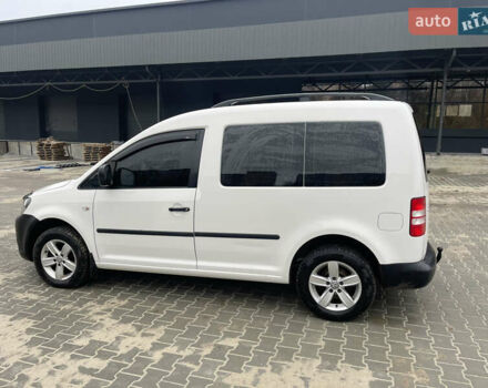 Белый Фольксваген Кадди, объемом двигателя 1.6 л и пробегом 328 тыс. км за 9950 $, фото 12 на Automoto.ua