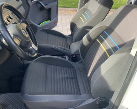 Білий Фольксваген Кадді, об'ємом двигуна 1.6 л та пробігом 195 тис. км за 13850 $, фото 29 на Automoto.ua