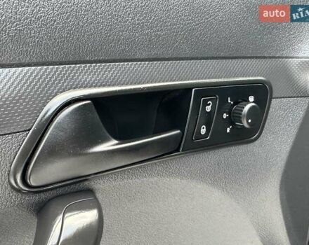 Белый Фольксваген Кадди, объемом двигателя 1.6 л и пробегом 272 тыс. км за 12200 $, фото 45 на Automoto.ua