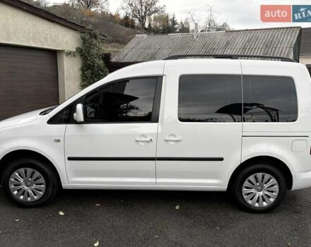 Белый Фольксваген Кадди, объемом двигателя 1.6 л и пробегом 237 тыс. км за 13200 $, фото 8 на Automoto.ua