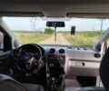 Белый Фольксваген Кадди, объемом двигателя 1.6 л и пробегом 196 тыс. км за 11200 $, фото 2 на Automoto.ua