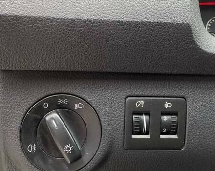 Белый Фольксваген Кадди, объемом двигателя 1.97 л и пробегом 142 тыс. км за 11700 $, фото 18 на Automoto.ua