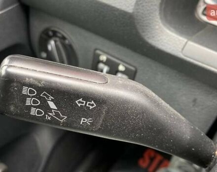 Белый Фольксваген Кадди, объемом двигателя 1.97 л и пробегом 142 тыс. км за 11700 $, фото 23 на Automoto.ua