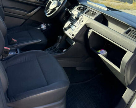 Белый Фольксваген Кадди, объемом двигателя 1.6 л и пробегом 206 тыс. км за 9499 $, фото 20 на Automoto.ua