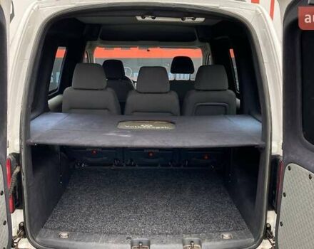 Белый Фольксваген Кадди, объемом двигателя 1.97 л и пробегом 142 тыс. км за 11700 $, фото 12 на Automoto.ua