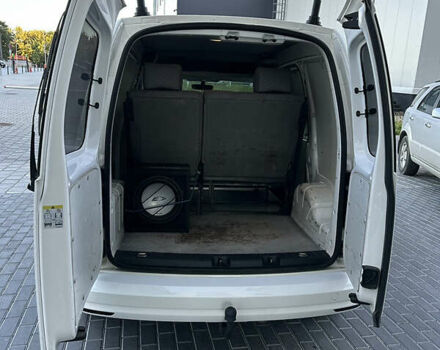 Белый Фольксваген Кадди, объемом двигателя 1.6 л и пробегом 248 тыс. км за 8500 $, фото 29 на Automoto.ua