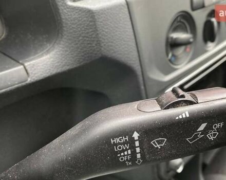 Белый Фольксваген Кадди, объемом двигателя 1.97 л и пробегом 142 тыс. км за 11700 $, фото 25 на Automoto.ua