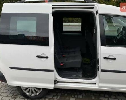 Белый Фольксваген Кадди, объемом двигателя 1.97 л и пробегом 142 тыс. км за 11700 $, фото 24 на Automoto.ua