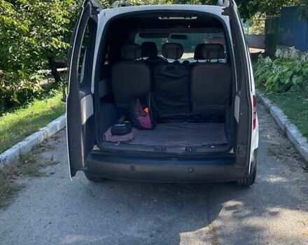 Білий Фольксваген Кадді, об'ємом двигуна 1.6 л та пробігом 180 тис. км за 10000 $, фото 9 на Automoto.ua