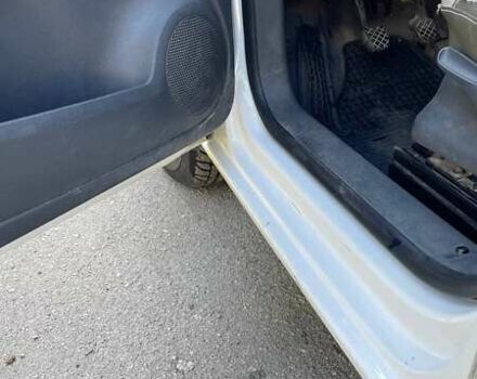 Білий Фольксваген Кадді, об'ємом двигуна 1.6 л та пробігом 180 тис. км за 10000 $, фото 2 на Automoto.ua