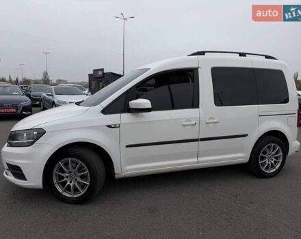 Белый Фольксваген Кадди, объемом двигателя 1.97 л и пробегом 300 тыс. км за 13500 $, фото 9 на Automoto.ua
