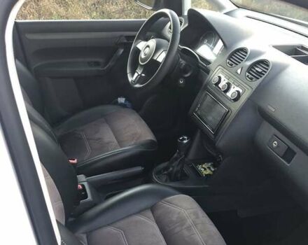 Белый Фольксваген Кадди, объемом двигателя 1.6 л и пробегом 220 тыс. км за 11600 $, фото 12 на Automoto.ua