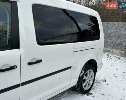 Белый Фольксваген Кадди, объемом двигателя 1.6 л и пробегом 272 тыс. км за 12200 $, фото 35 на Automoto.ua