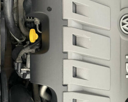 Білий Фольксваген Кадді, об'ємом двигуна 1.97 л та пробігом 130 тис. км за 15999 $, фото 1 на Automoto.ua