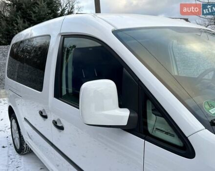 Белый Фольксваген Кадди, объемом двигателя 1.6 л и пробегом 272 тыс. км за 12200 $, фото 19 на Automoto.ua