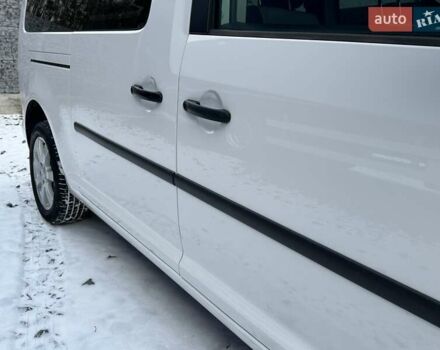 Белый Фольксваген Кадди, объемом двигателя 1.6 л и пробегом 272 тыс. км за 12200 $, фото 21 на Automoto.ua