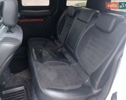 Белый Фольксваген Кадди, объемом двигателя 1.6 л и пробегом 194 тыс. км за 10300 $, фото 3 на Automoto.ua