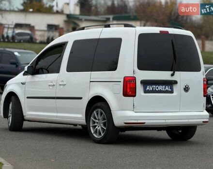 Белый Фольксваген Кадди, объемом двигателя 1.97 л и пробегом 300 тыс. км за 13500 $, фото 23 на Automoto.ua