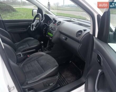 Белый Фольксваген Кадди, объемом двигателя 1.6 л и пробегом 194 тыс. км за 10300 $, фото 5 на Automoto.ua