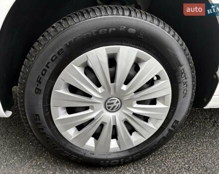 Белый Фольксваген Кадди, объемом двигателя 1.6 л и пробегом 237 тыс. км за 13200 $, фото 10 на Automoto.ua