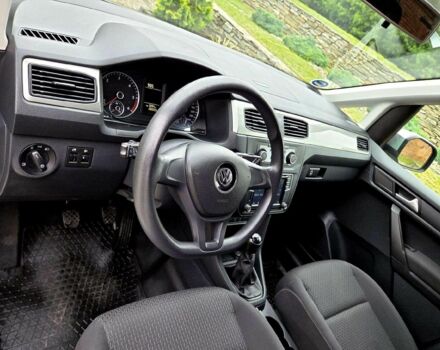 Білий Фольксваген Кадді, об'ємом двигуна 2 л та пробігом 280 тис. км за 8000 $, фото 8 на Automoto.ua