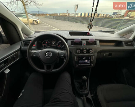 Белый Фольксваген Кадди, объемом двигателя 2 л и пробегом 260 тыс. км за 11500 $, фото 22 на Automoto.ua