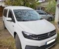 Белый Фольксваген Кадди, объемом двигателя 2 л и пробегом 325 тыс. км за 15700 $, фото 1 на Automoto.ua