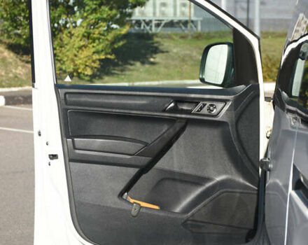 Белый Фольксваген Кадди, объемом двигателя 1.97 л и пробегом 204 тыс. км за 11200 $, фото 15 на Automoto.ua