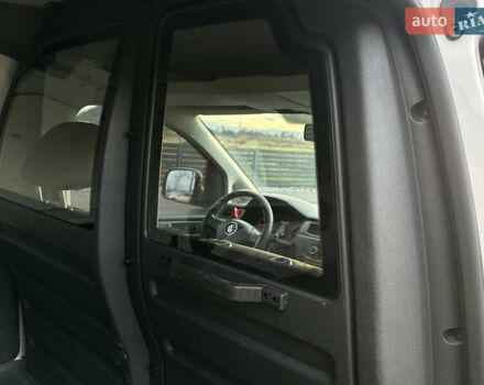 Белый Фольксваген Кадди, объемом двигателя 2 л и пробегом 260 тыс. км за 11500 $, фото 20 на Automoto.ua