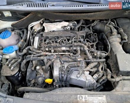 Белый Фольксваген Кадди, объемом двигателя 1.97 л и пробегом 245 тыс. км за 13500 $, фото 6 на Automoto.ua