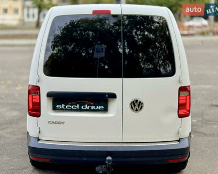 Белый Фольксваген Кадди, объемом двигателя 1.97 л и пробегом 205 тыс. км за 9699 $, фото 4 на Automoto.ua