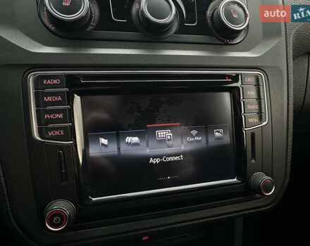 Белый Фольксваген Кадди, объемом двигателя 2 л и пробегом 260 тыс. км за 11500 $, фото 29 на Automoto.ua