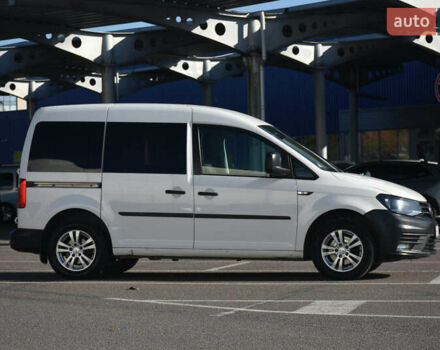 Белый Фольксваген Кадди, объемом двигателя 1.97 л и пробегом 204 тыс. км за 11200 $, фото 6 на Automoto.ua