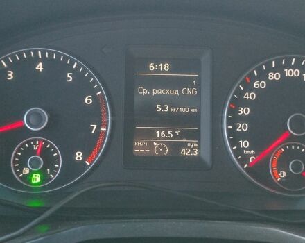 Білий Фольксваген Кадді, об'ємом двигуна 0 л та пробігом 206 тис. км за 11500 $, фото 6 на Automoto.ua